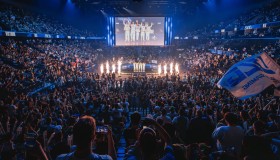 GEN.Chovy斩获S15总决赛FMVP：英雄池深不可测的世界级中单，新生代选手改写历史